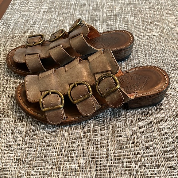 Gladiator style leather sandals - Picture 4 of 8